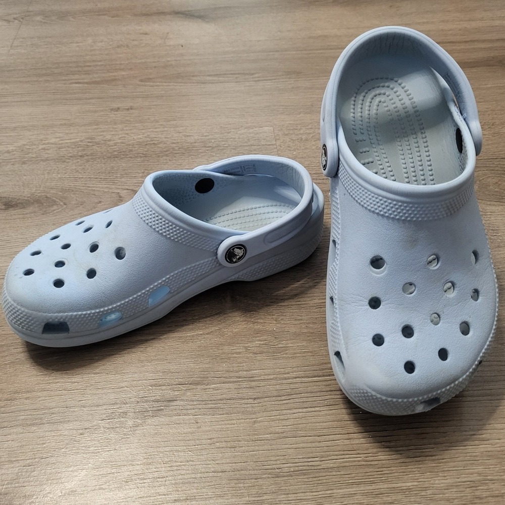 Crocs Classic Clog Light Blue Women's size 6 Slip On Comfort Shoes Casual Summer